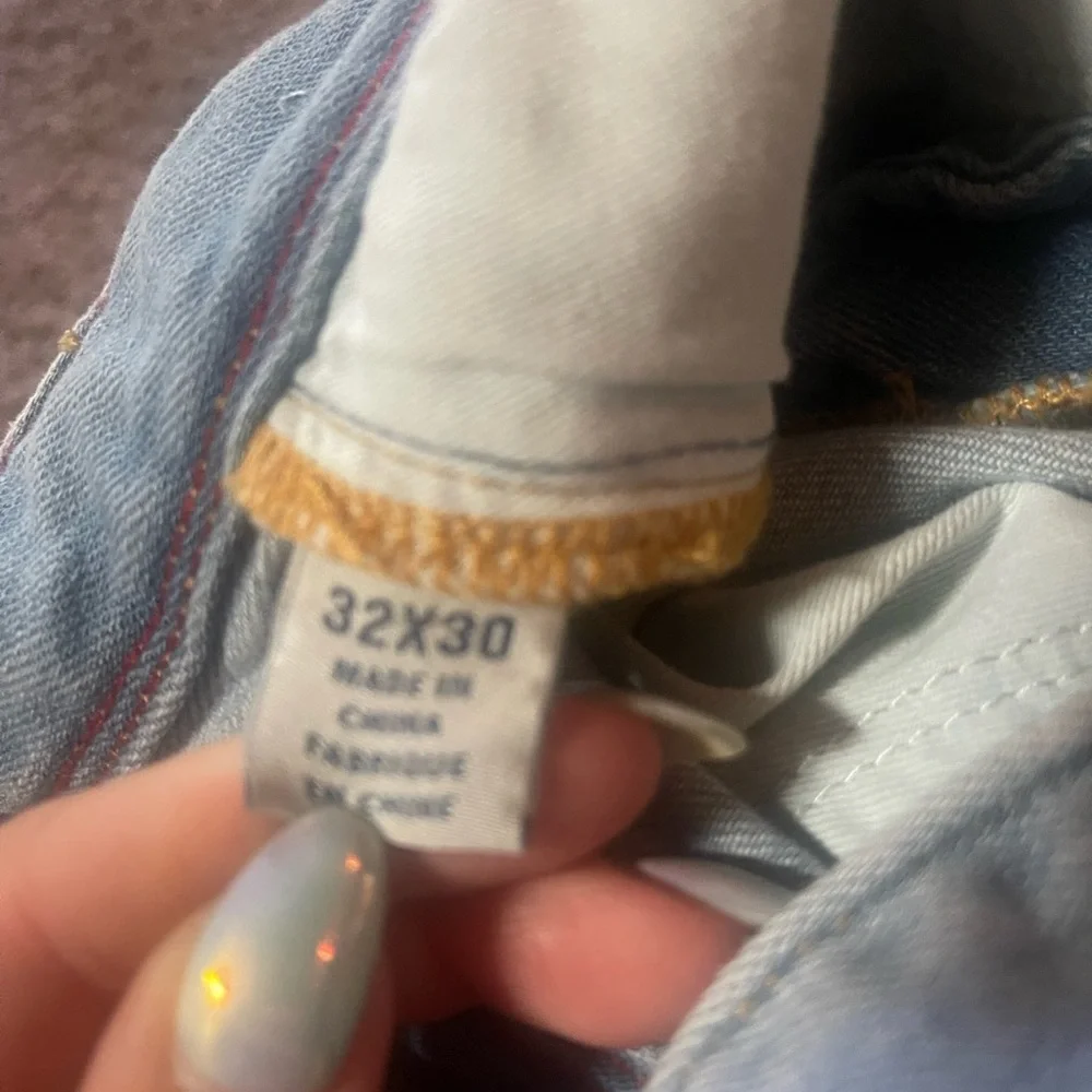 Tommy Bahama Relaxed Fit Blue Jeans - Picture 6 of 9